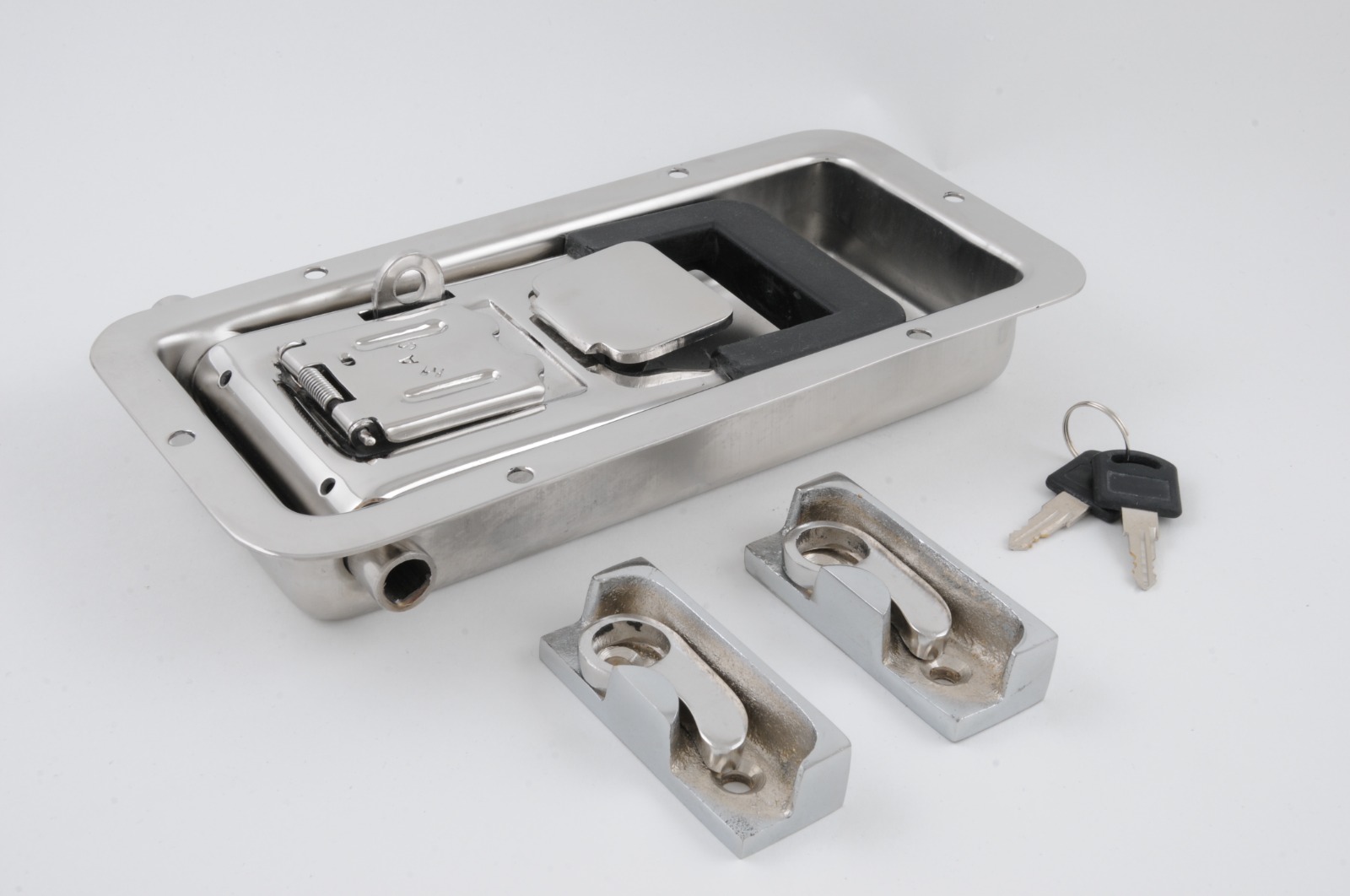 Hinge P.N 605-CS